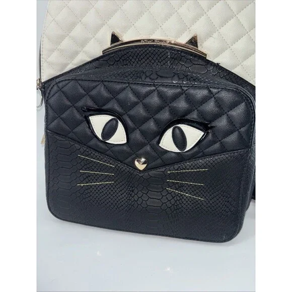 BETSEY JOHNSON QUILTED CAT FACE LARGE BACKPACK - BLACK/WHITE - Picture 2 of 6
